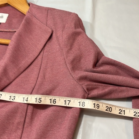 CAbi BEIGE salmon RAYON knit business office Blazer Jacket 5 button cuffs Size 4 - Picture 7 of 14